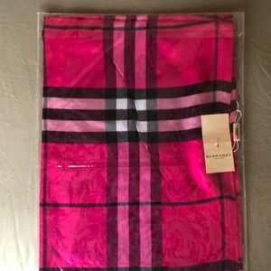 Burberry designer scarf